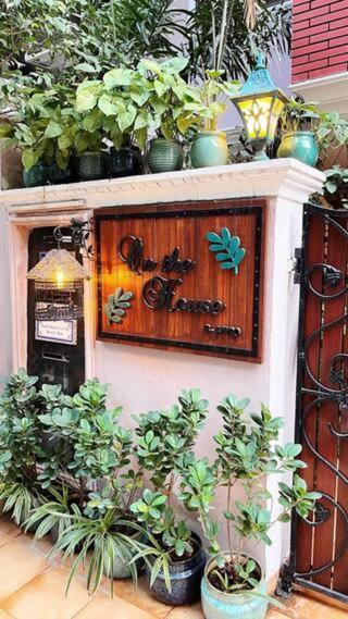 On The House Boutique B&B Neu-Delhi Exterior foto